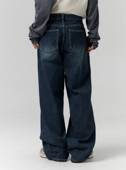 washed-wide-fit-jeans-cs314