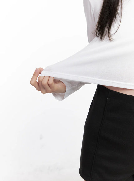 crop-turtleneck-long-sleeve-top-cn504