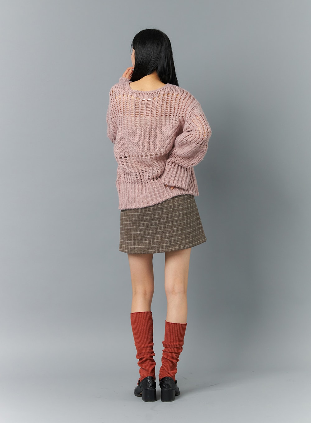 boat-neck-mesh-knit-sweater-on324
