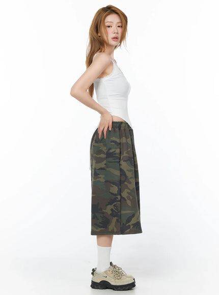 camouflage-patterned-bermuda-shorts-cy508