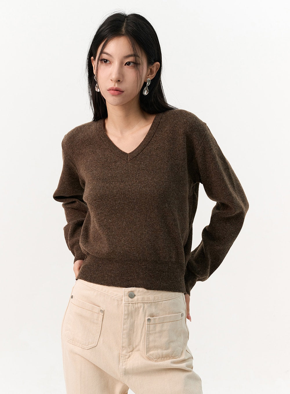 v-neck-sweater-io320