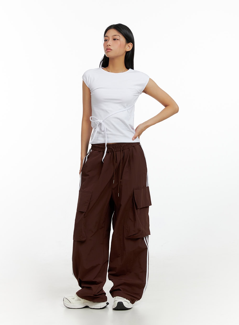nylon-cargo-string-track-pants-il419