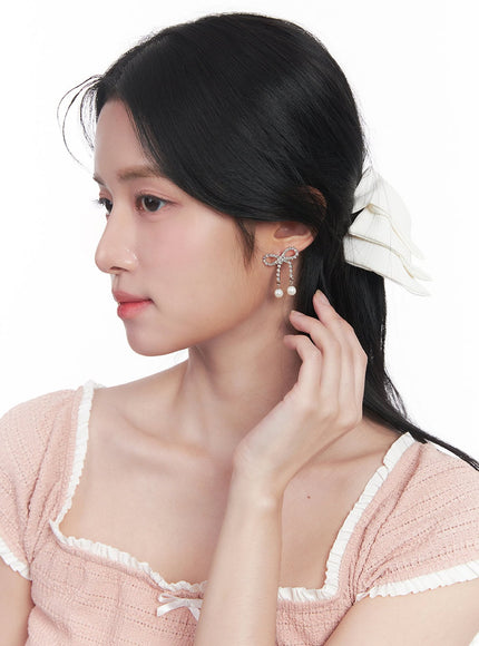 ada-earrings-iy530