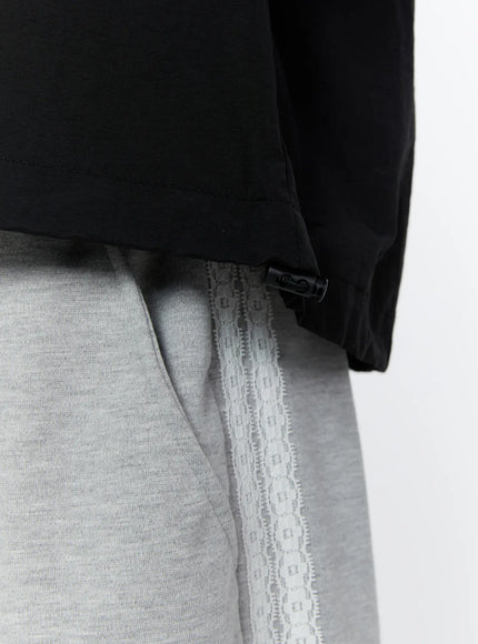 cropped-windbreaker-jacket-iy507
