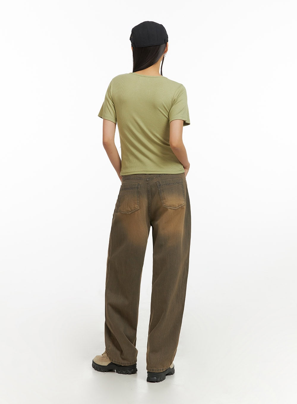 graphic-buttoned-top-iy422