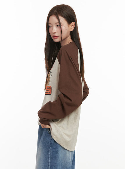 Graphic Long-Sleeve T-Shirt IJ530