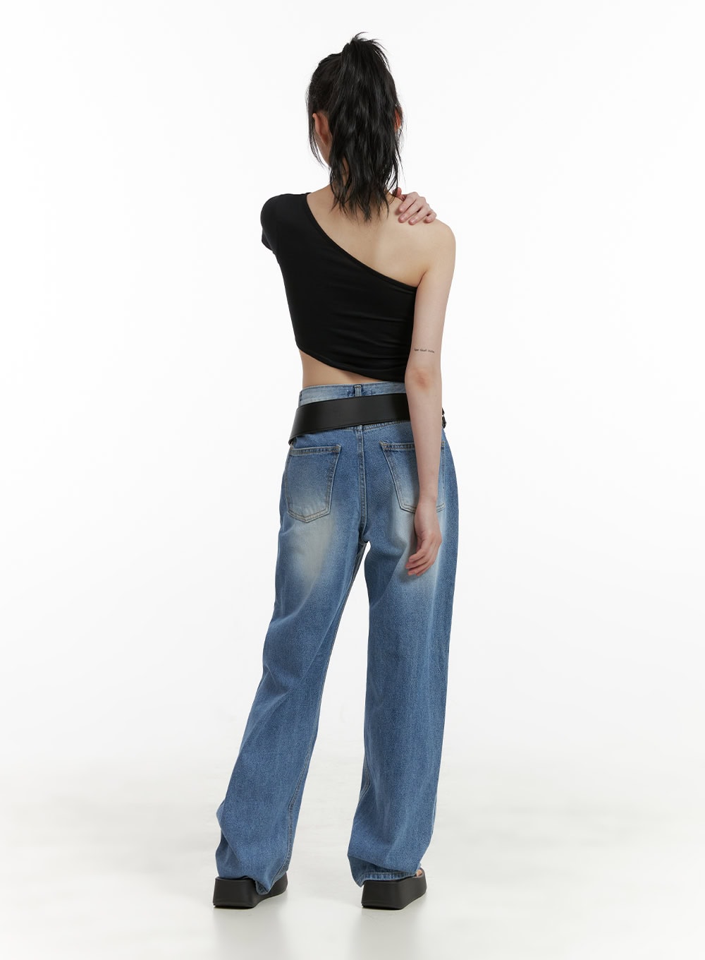 one-shoulder-shirred-crop-top-cu410
