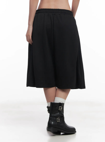 graphic-bermuda-sweatshorts-cu517