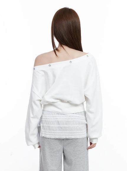 off-shoulder-eyelet-sweatshirt-cg529