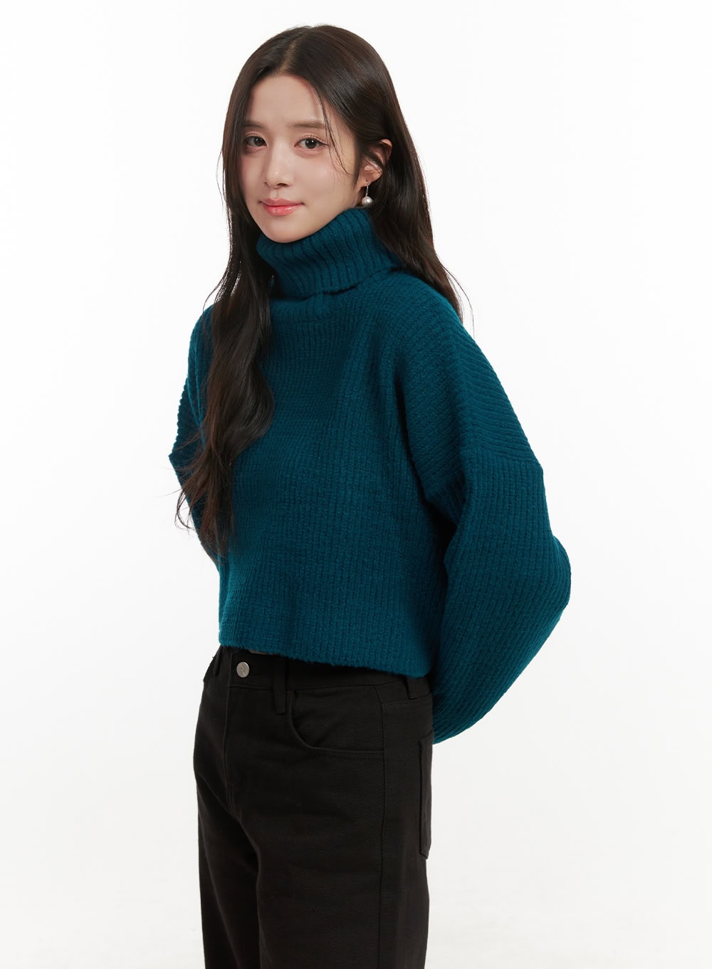 cozy-chic-crop-turtle-neck-sweater-on429