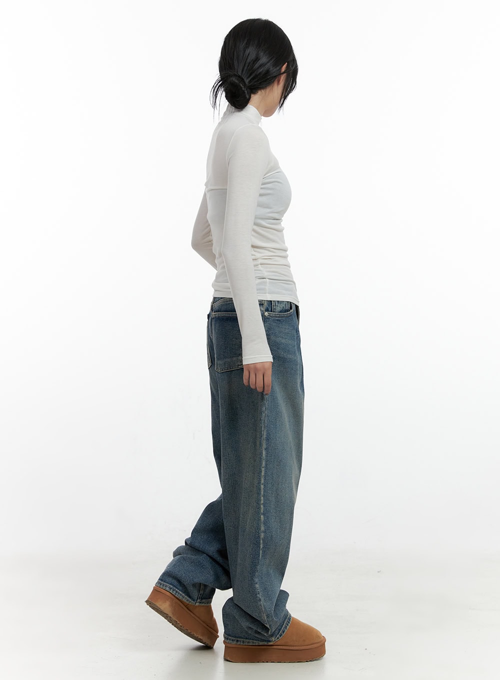 elegant-solid-long-sleeve-tee-cn408