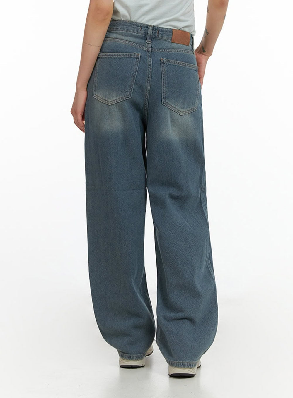 vintage-washed-wide-leg-jeans-cl415