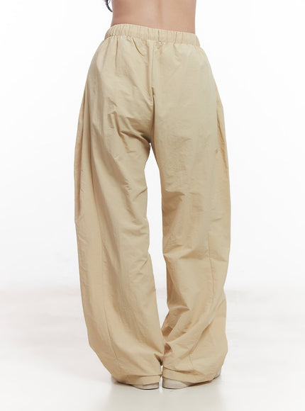 pintuck-wide-fit-windbreaker-pants-cy523