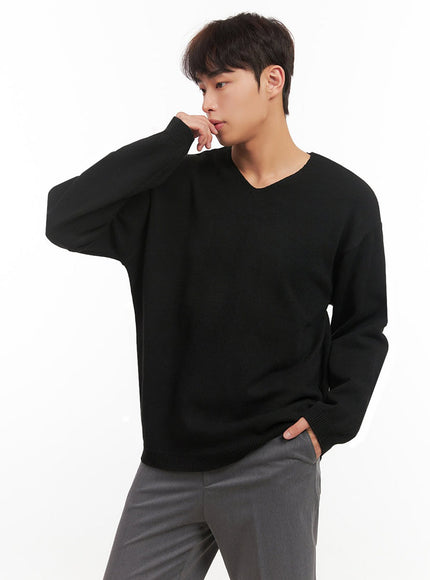 Men's Essential Black V-Neck Sweater IF517