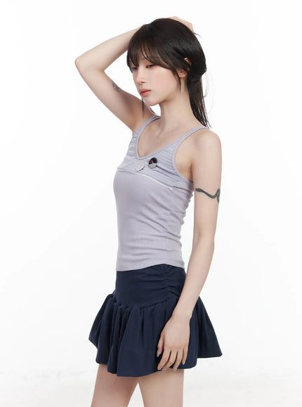 casual-ribbed-sleeveless-top-with-badges-cf523