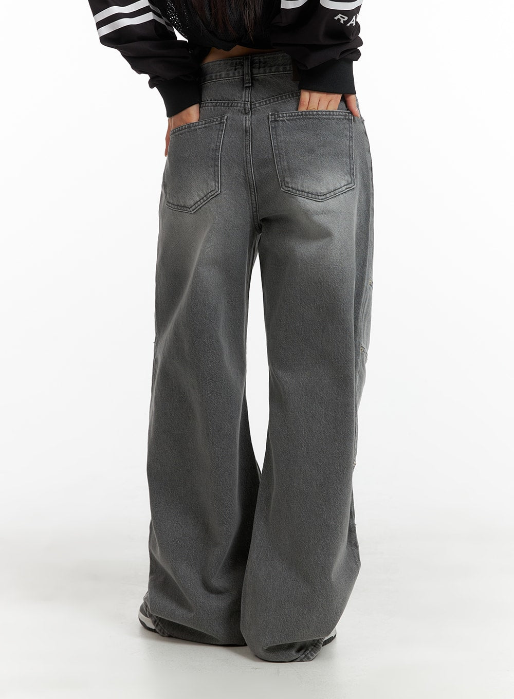 stitch-detail-wide-leg-jeans-cm419