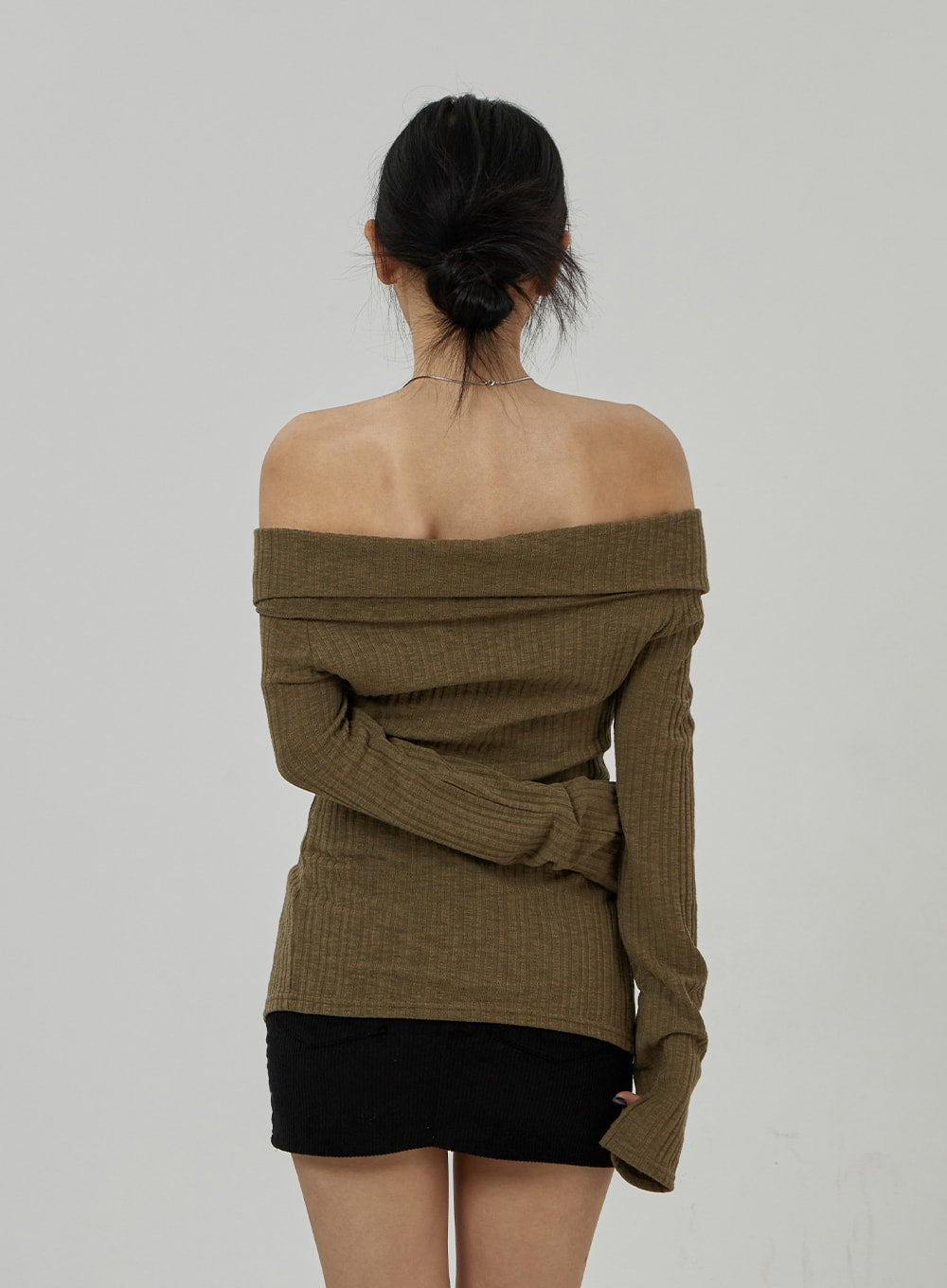 Slim Fit Button Off-Shoulder Knit Top CD19