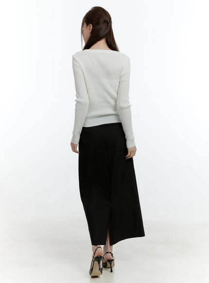 Essential Ribbed Long-Sleeve Top CF504