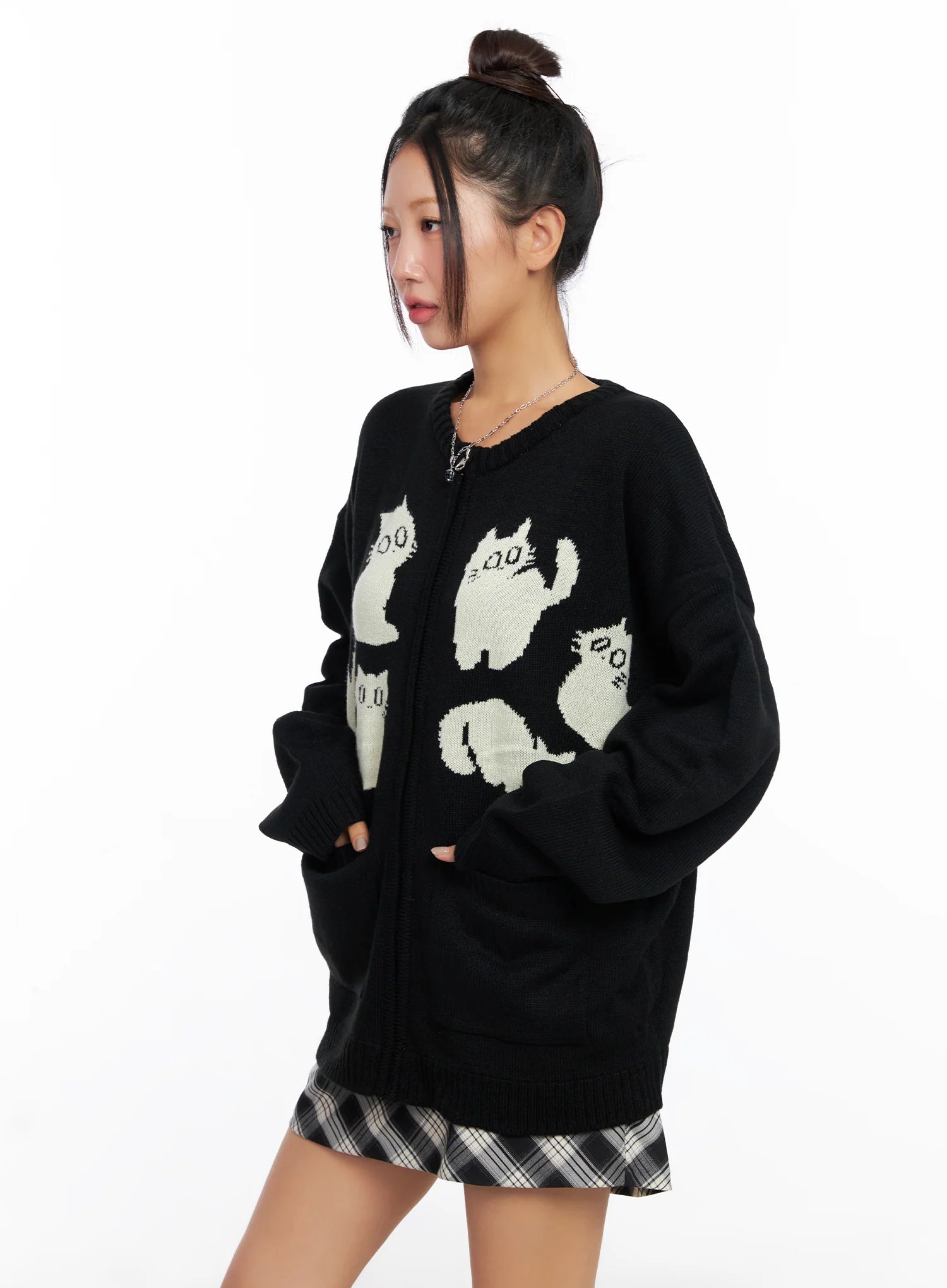 oversized-graphic-zip-up-sweater-co515