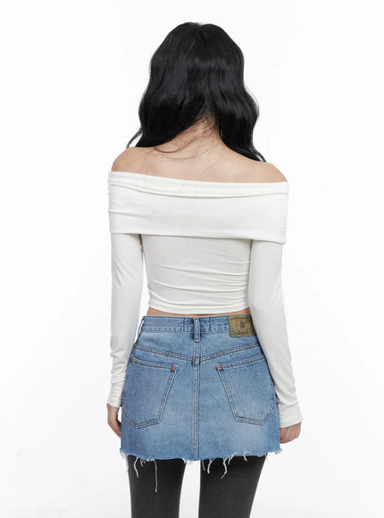 off-shoulder-cropped-long-sleeve-top-cn514