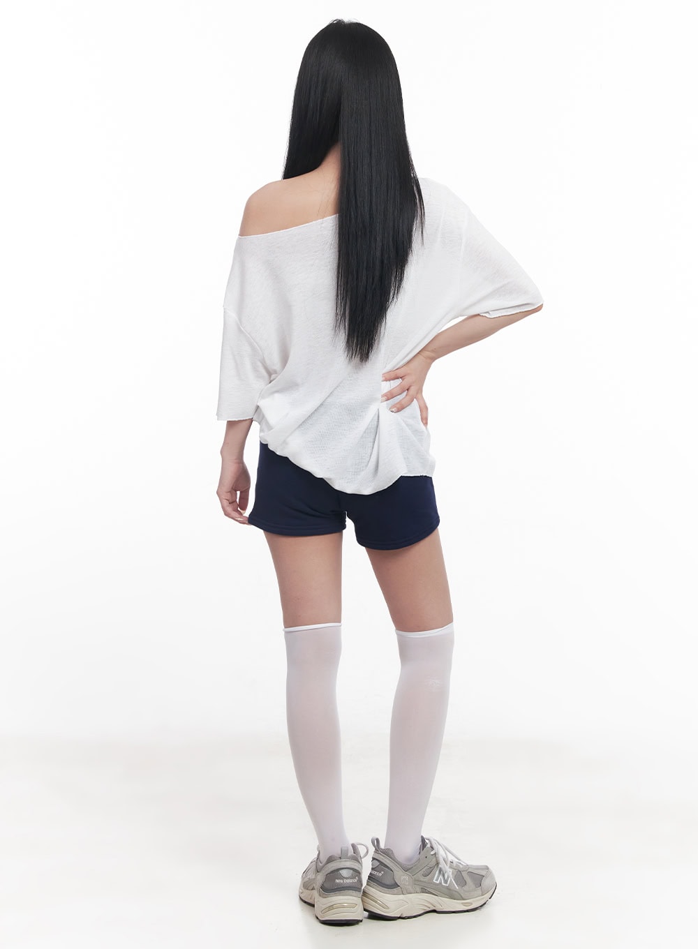 lace-embroidered-sweatshorts-cy527