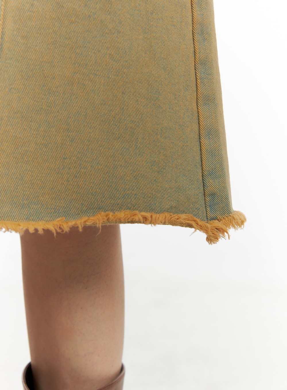 destroyed-hem-midi-denim-skirt-ca412