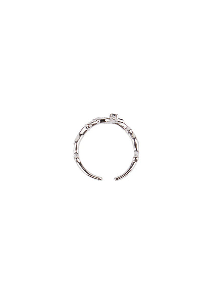 simple-black-cubic-ring-cf525
