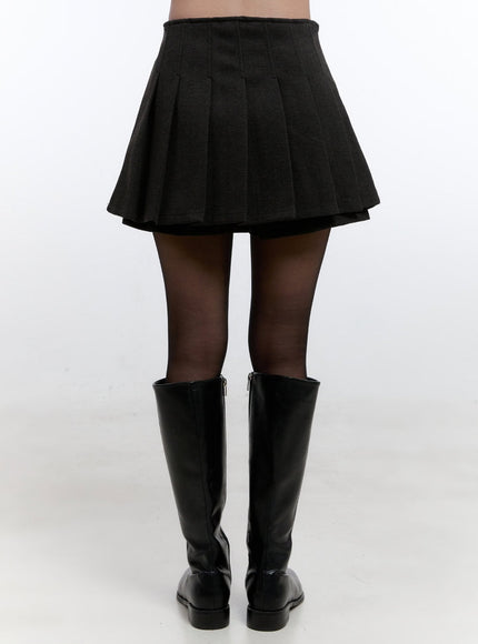 classic-pleated-mini-skirt-on418