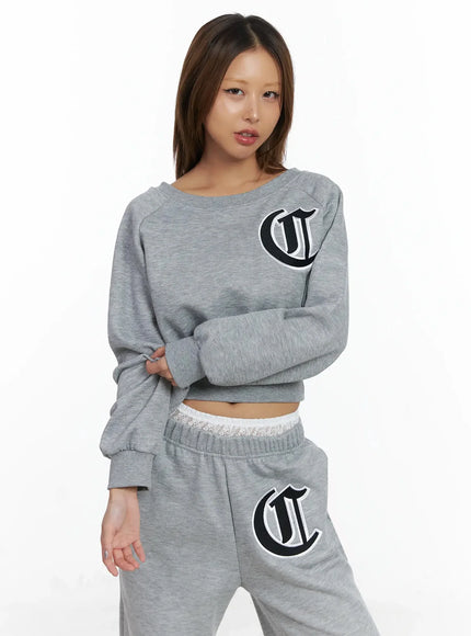 cozy-graphic-thermal-crop-sweatshirt-in528