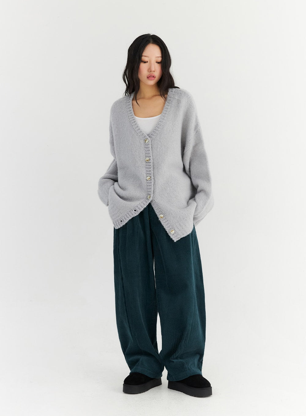 v-neck-loose-fit-knit-cardigan-cn303