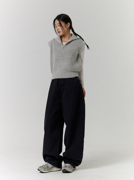 half-zip-sweater-vest-cd312