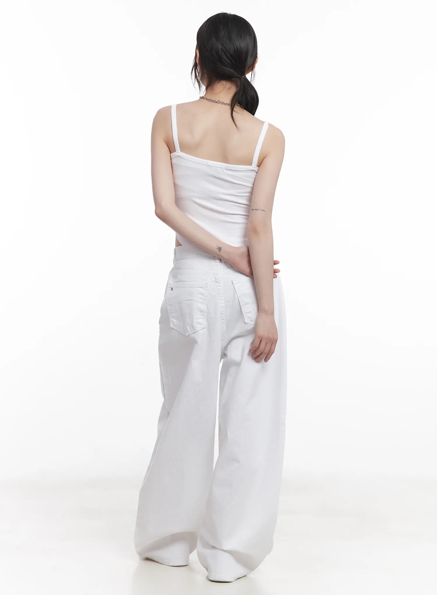 u-neck-crop-cami-top-cu520