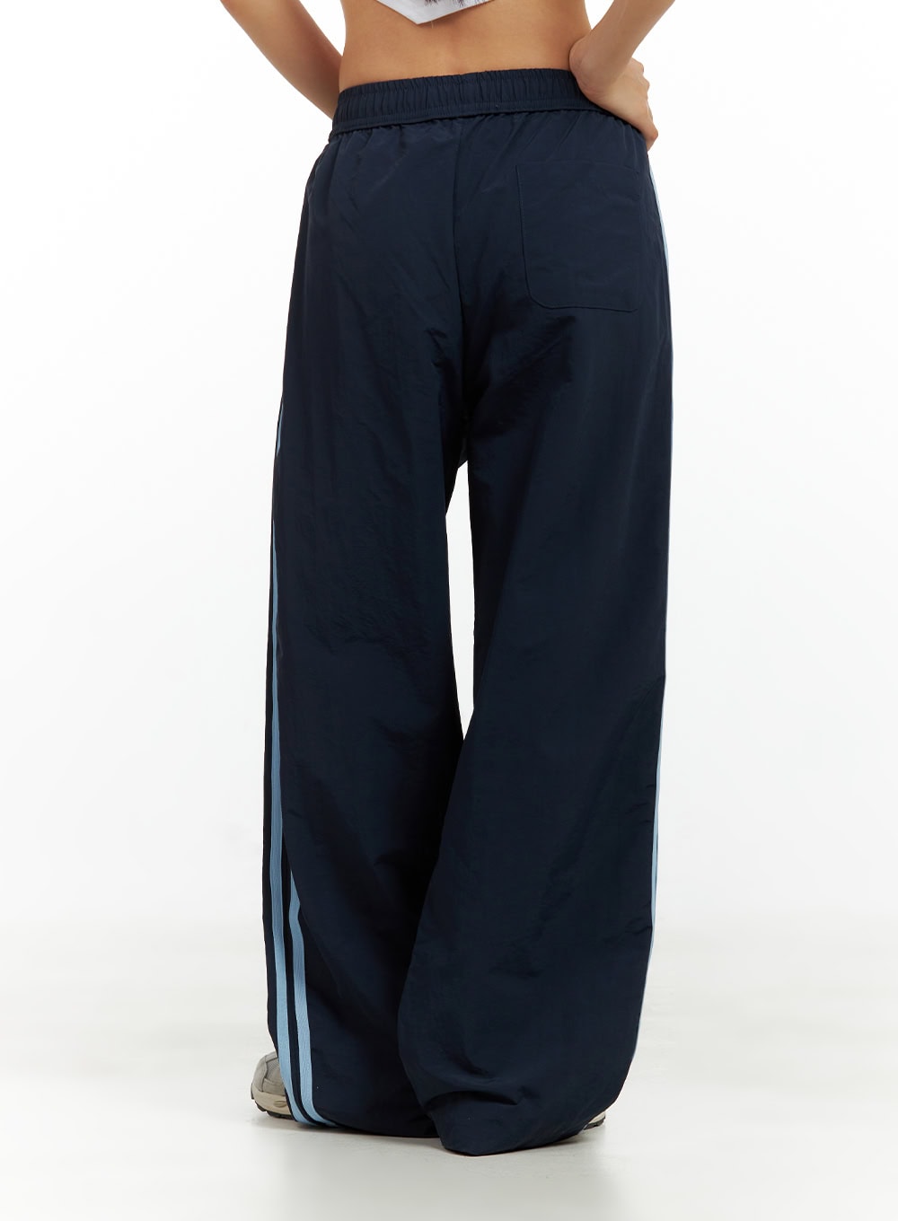 nylon-string-track-pants-cu420