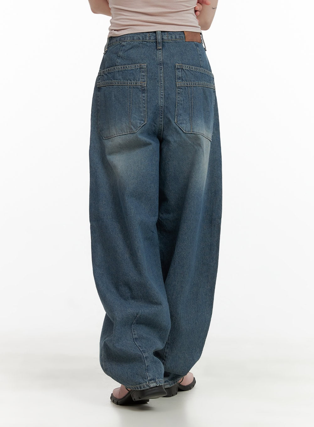 washed-denim-baggy-jeans-cy428