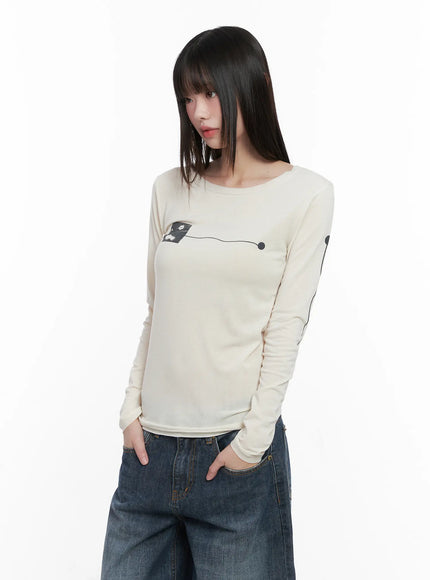 u-neck-graphic-long-sleeve-cn510