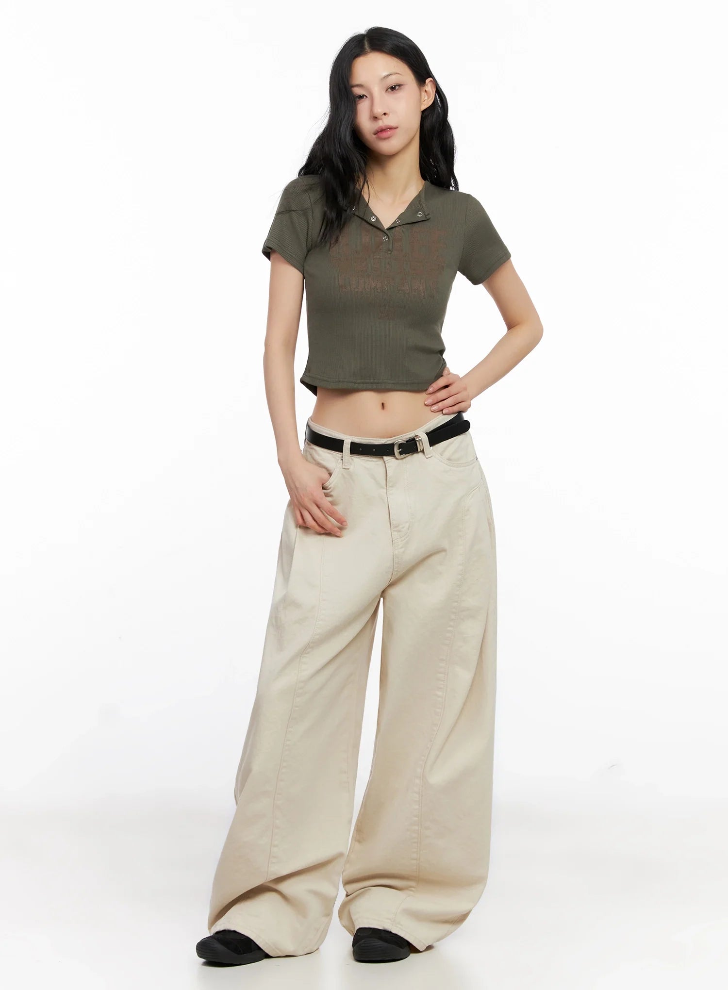 graphic-snap-collar-crop-tee-ig508