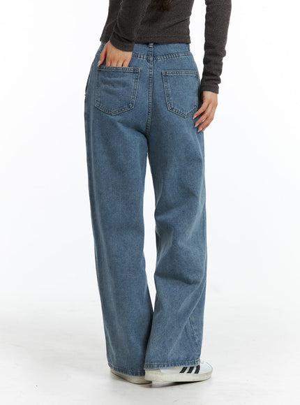 pintuck-washed-straight-leg-jeans-oj412