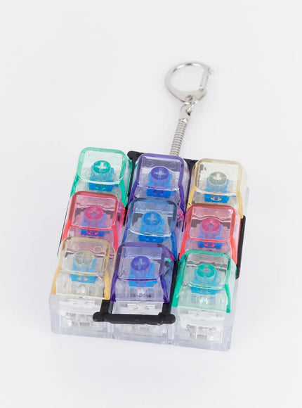 rainbow-cube-keycap-keychain-ia524