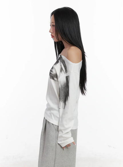 off-shoulder-long-sleeve-graphic-top-cn528