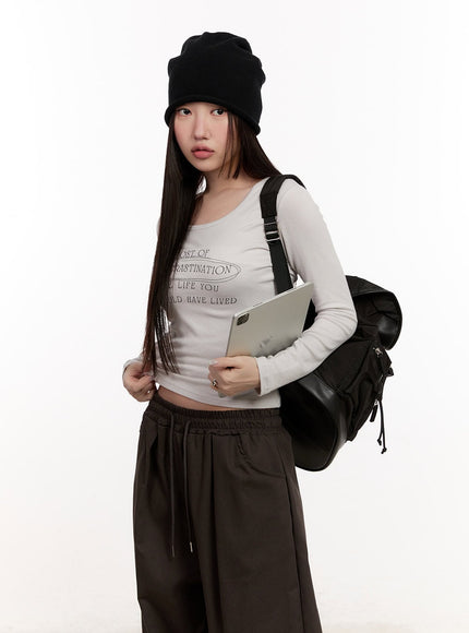 slim-fit-graphic-crop-top-cm507