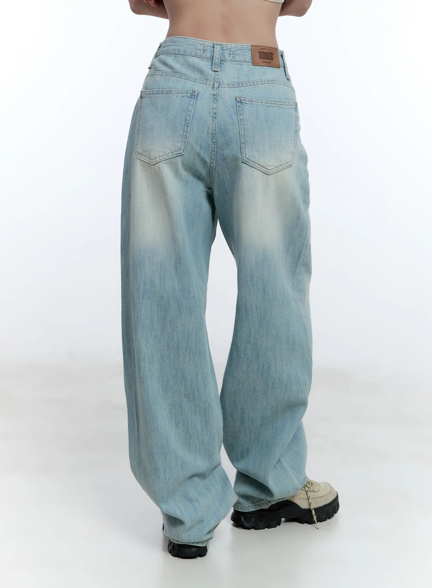 yuri-washed-wide-leg-jeans-cu526