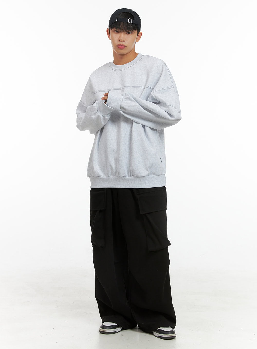 mens-wide-fit-cargo-pocket-sweatpants-is419