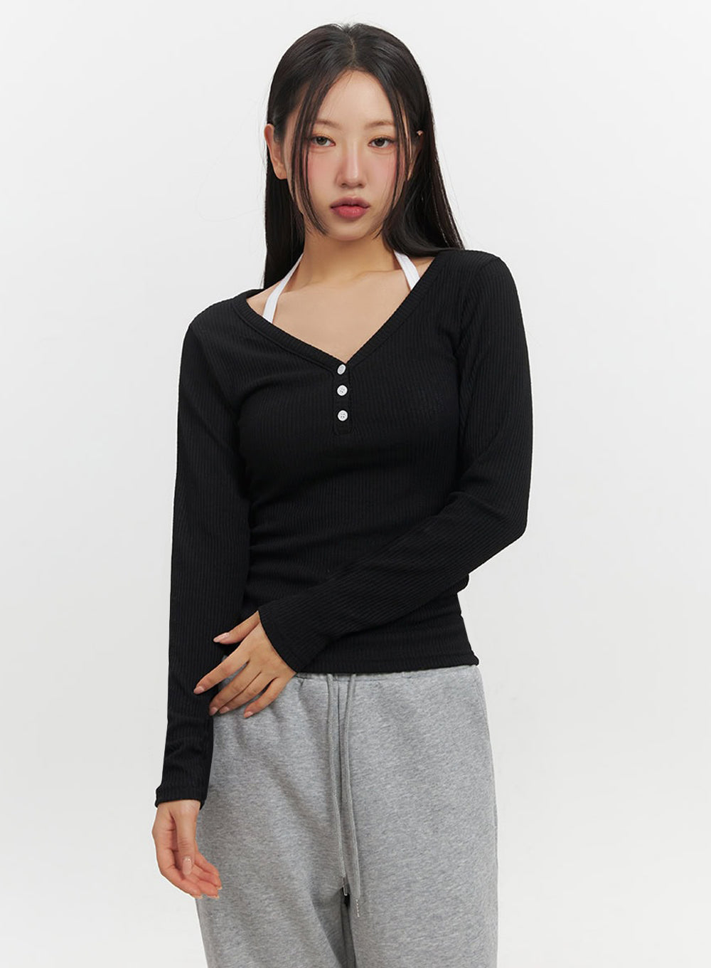 buttoned-v-neck-long-sleeve-top-if510