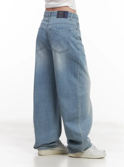 hani-light-wash-wide-leg-jeans-cu517