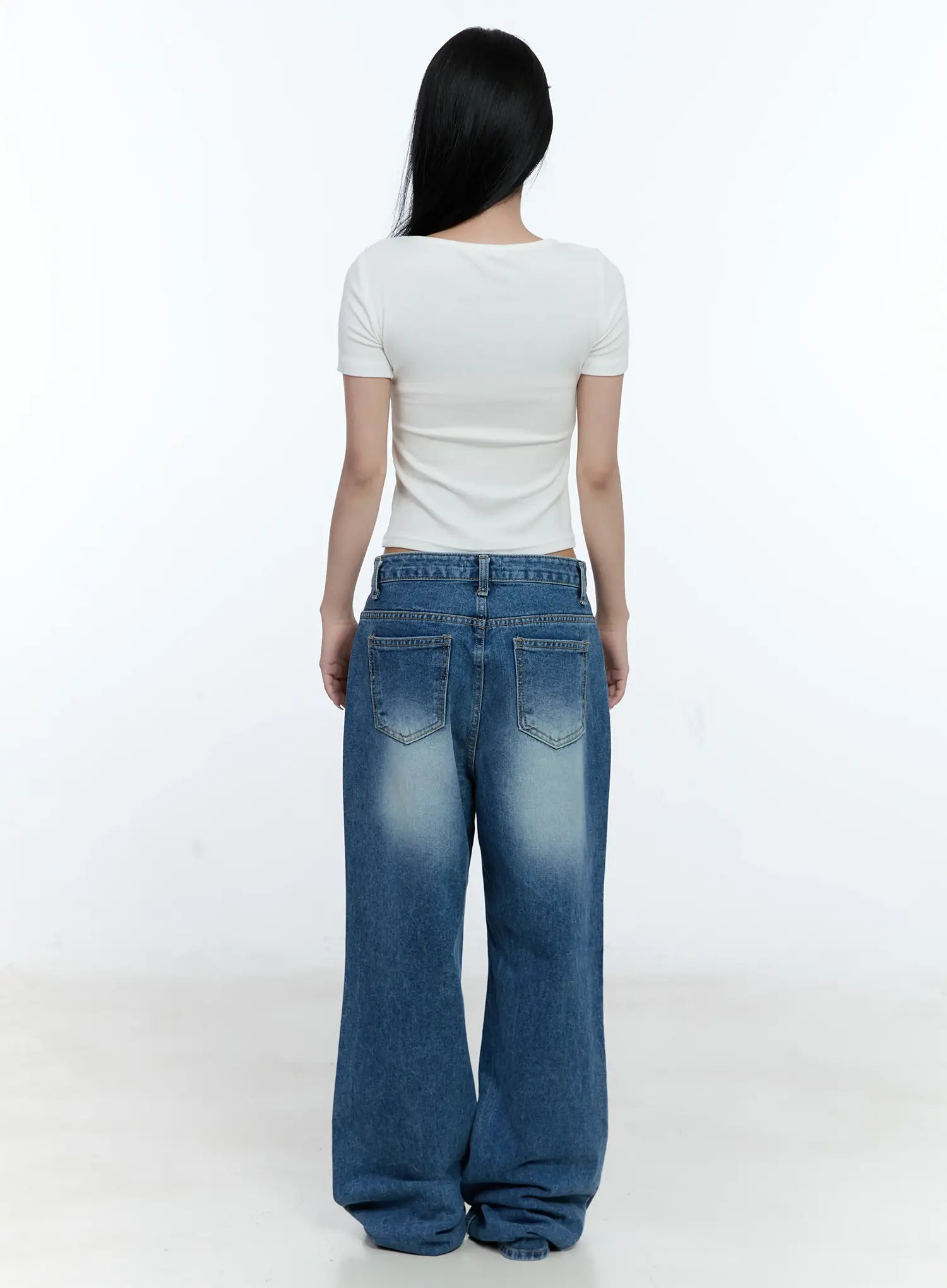 Dabin Classic Straight-Fit Denim Jeans CL530