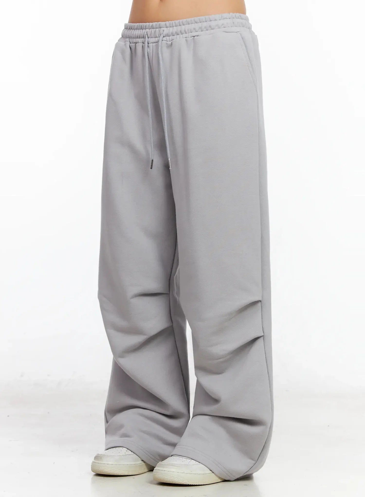 simple-parachute-training-pants-ca513