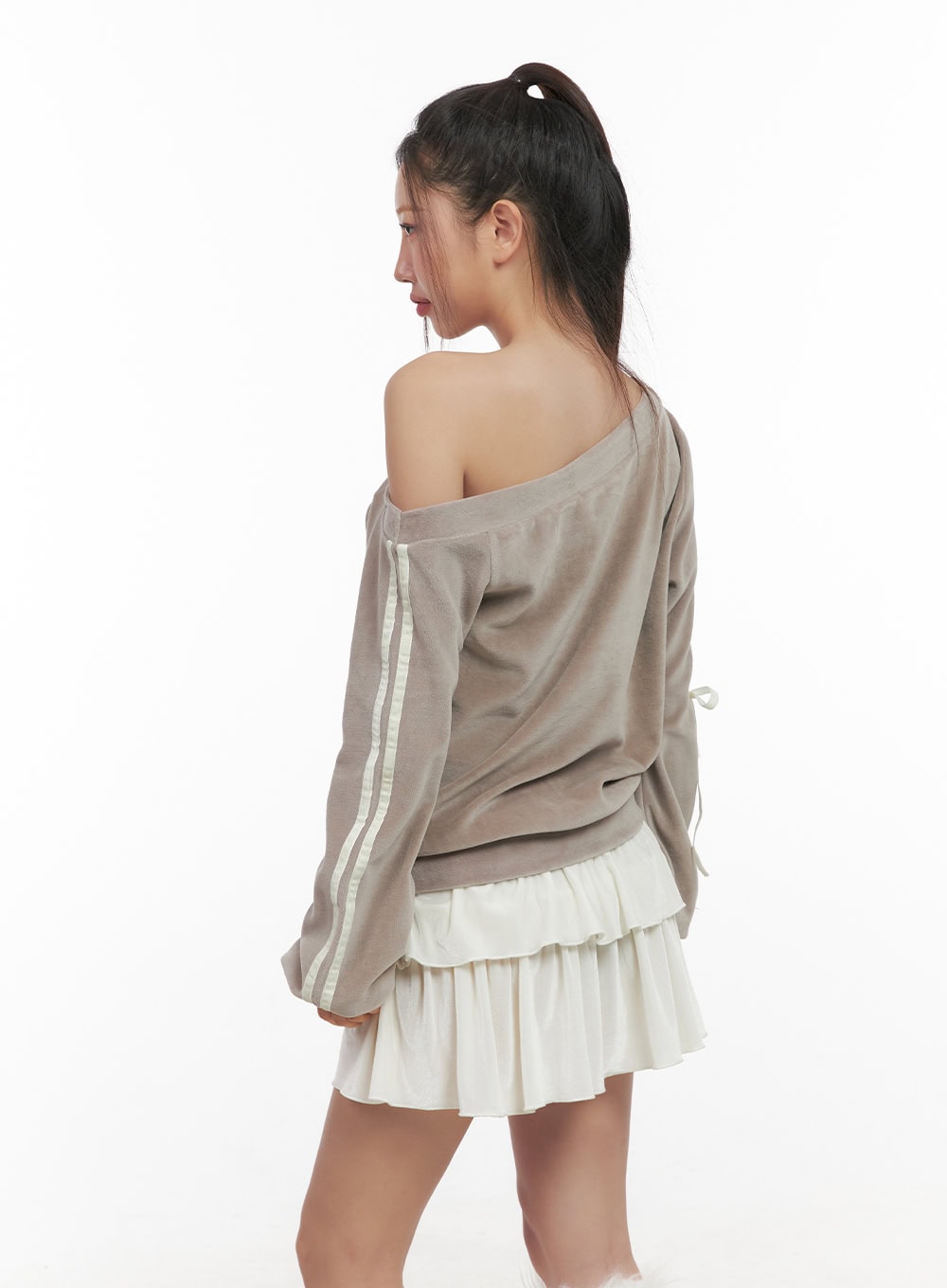 velvet-ribbon-one-shoulder-sweatshirt-cd411