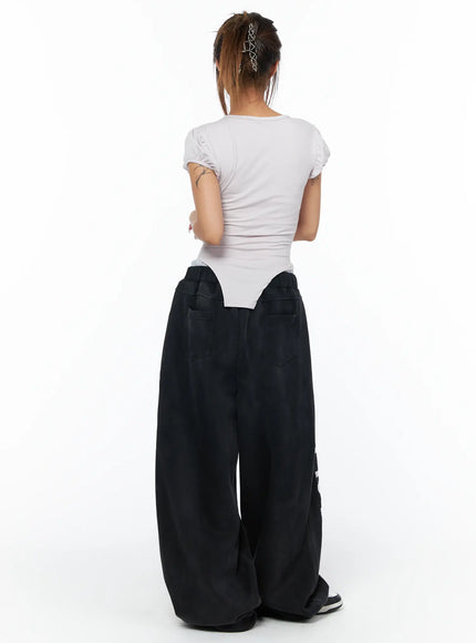 bold-graphic-wide-leg-sweatpants-ca517