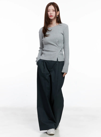 Two-Way Button Side-Slit Knit Top CG521