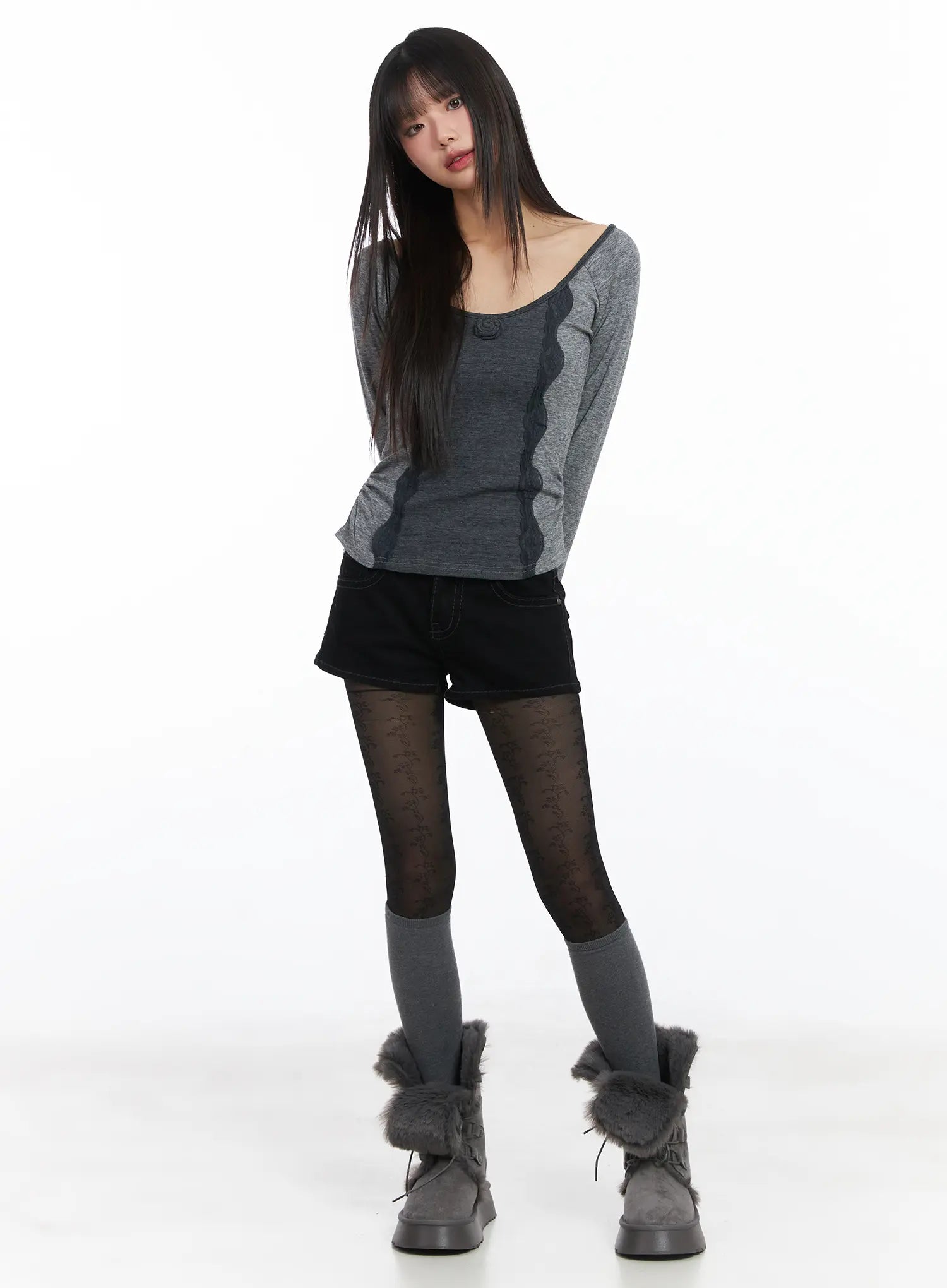 low-rise-short-pants-cd519